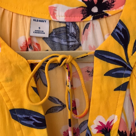 Old Navy summer tank, size small, yellow - Picture 2 of 4